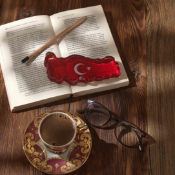 Türkiye Ayyıldız Kırmızı Kağıt Ağırlığı 